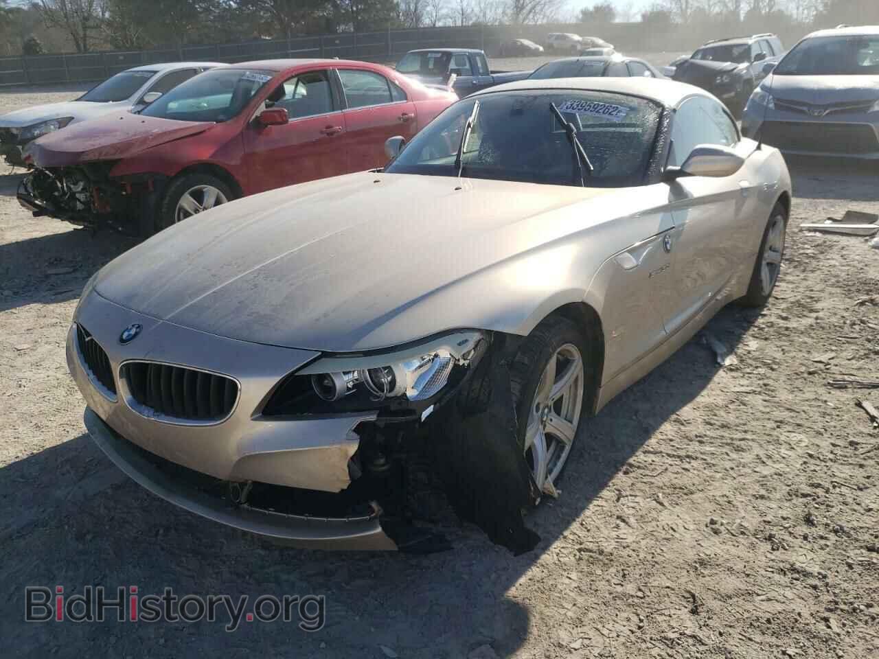 2011 BMW Z4 - VIN: WBALM5C50BE379624 - Фото 2