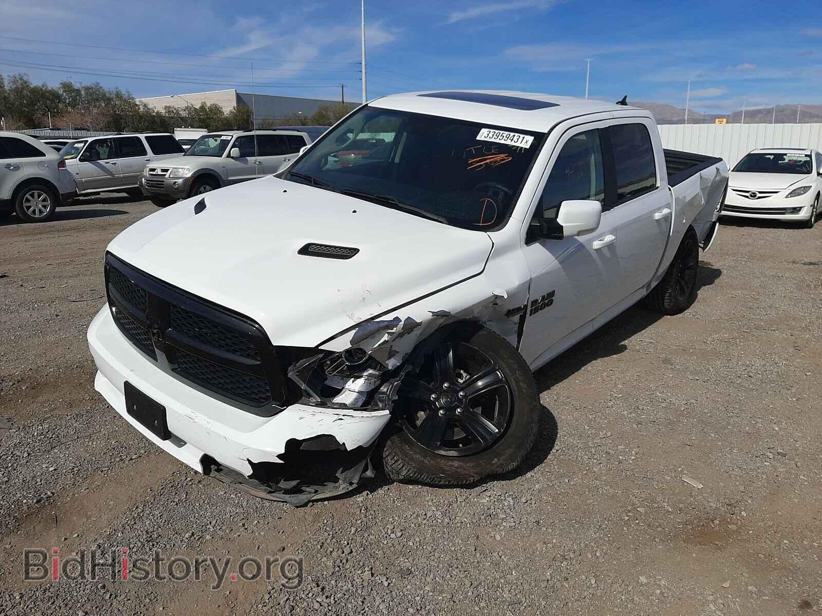 2017 RAM 1500 - VIN: 1C6RR7MT0HS697011 - Фото 2