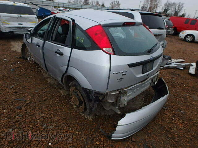 2005 FORD FOCUS - VIN: 3FAFP37N25R110327 - Фото 3