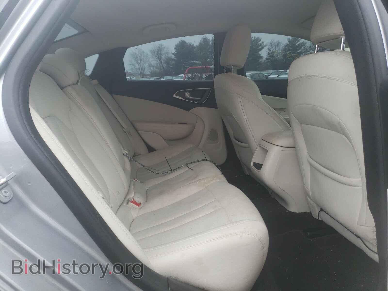 2016 CHRYSLER 200 - VIN: 1C3CCCABXGN166324 - Photo 6