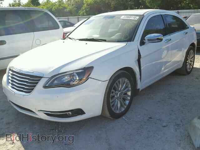 2013 CHRYSLER 200 - VIN: 1C3CCBCG0DN524576 - Фото 2