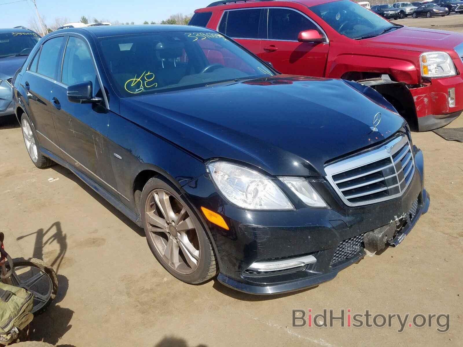 Photo WDDHF8JB6CA621943 - MERCEDES-BENZ E CLASS 2012