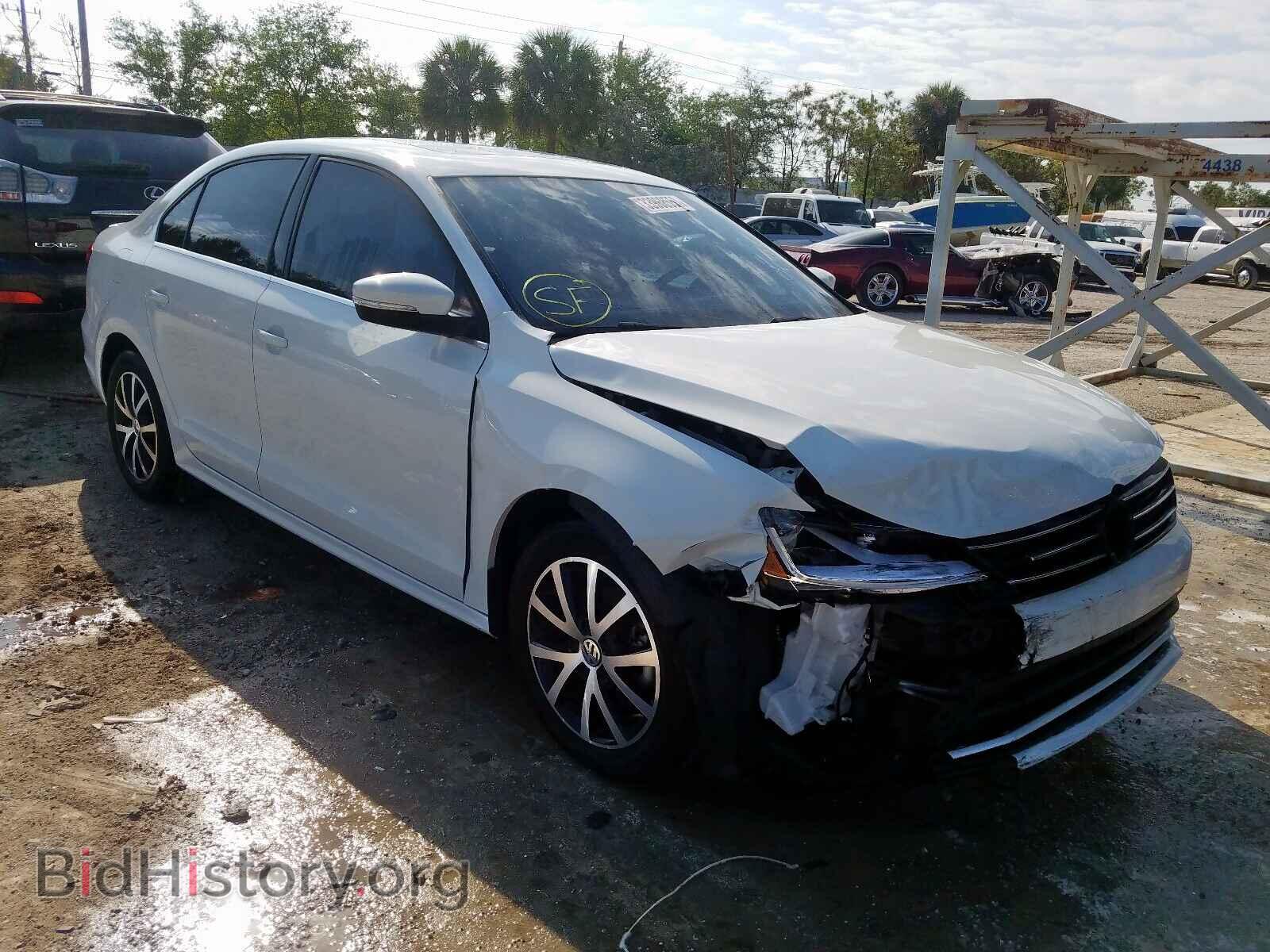 Фотография 3VWDB7AJ6HM406415 - VOLKSWAGEN JETTA 2017