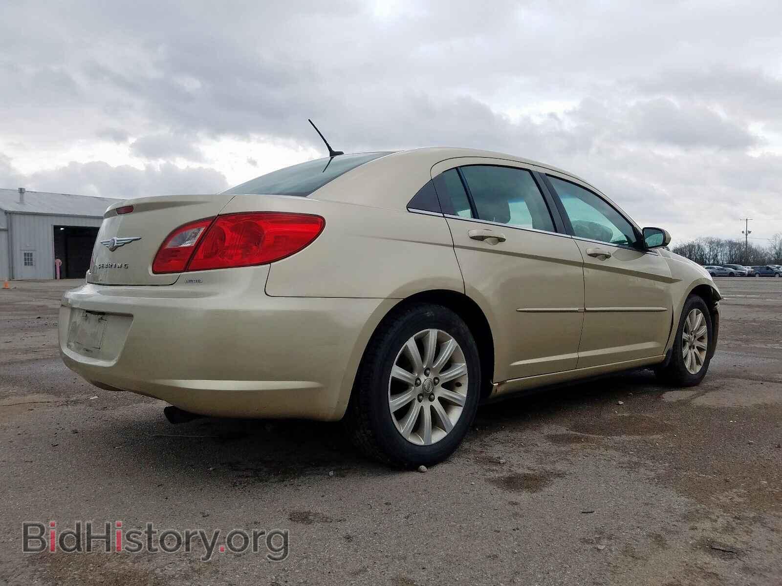 2010 CHRYSLER SEBRING - VIN: 1C3CC5FD2AN197130 - Photo 4
