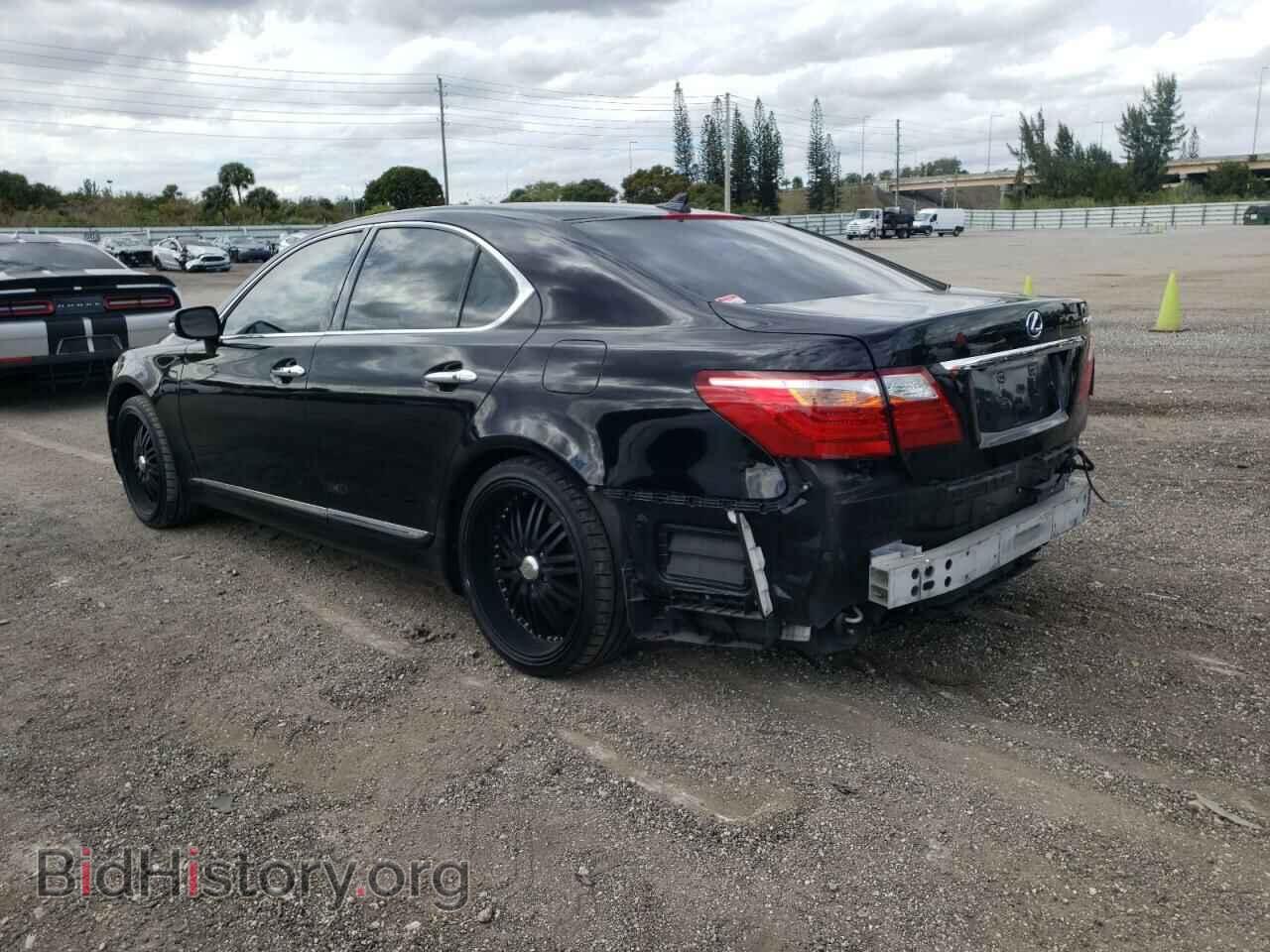 2011 LEXUS LS460 - VIN: JTHBL5EF8B5107618 - Photo 3