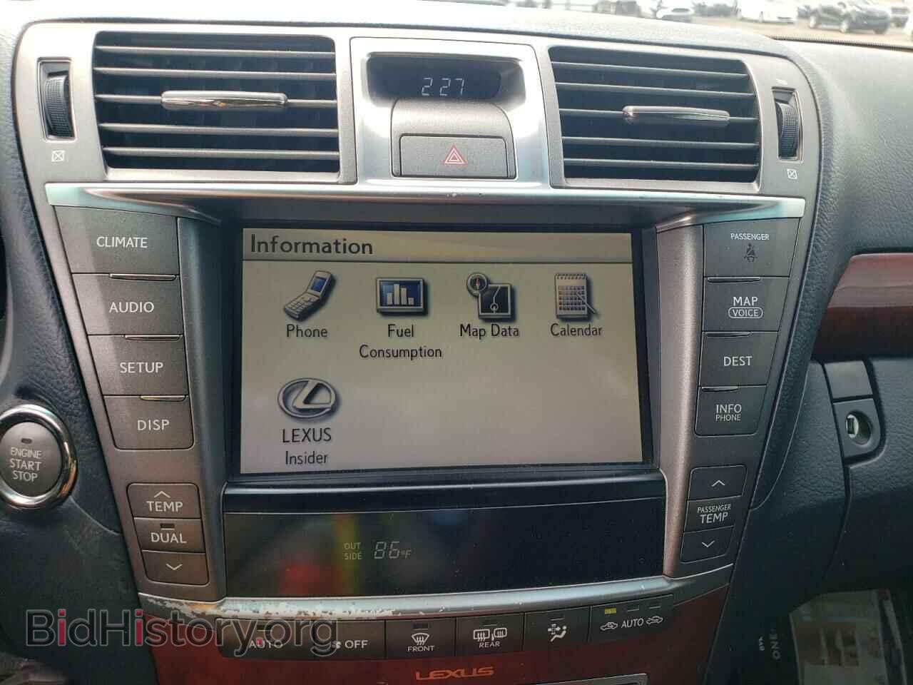 2011 LEXUS LS460 - VIN: JTHBL5EF8B5107618 - Photo 9