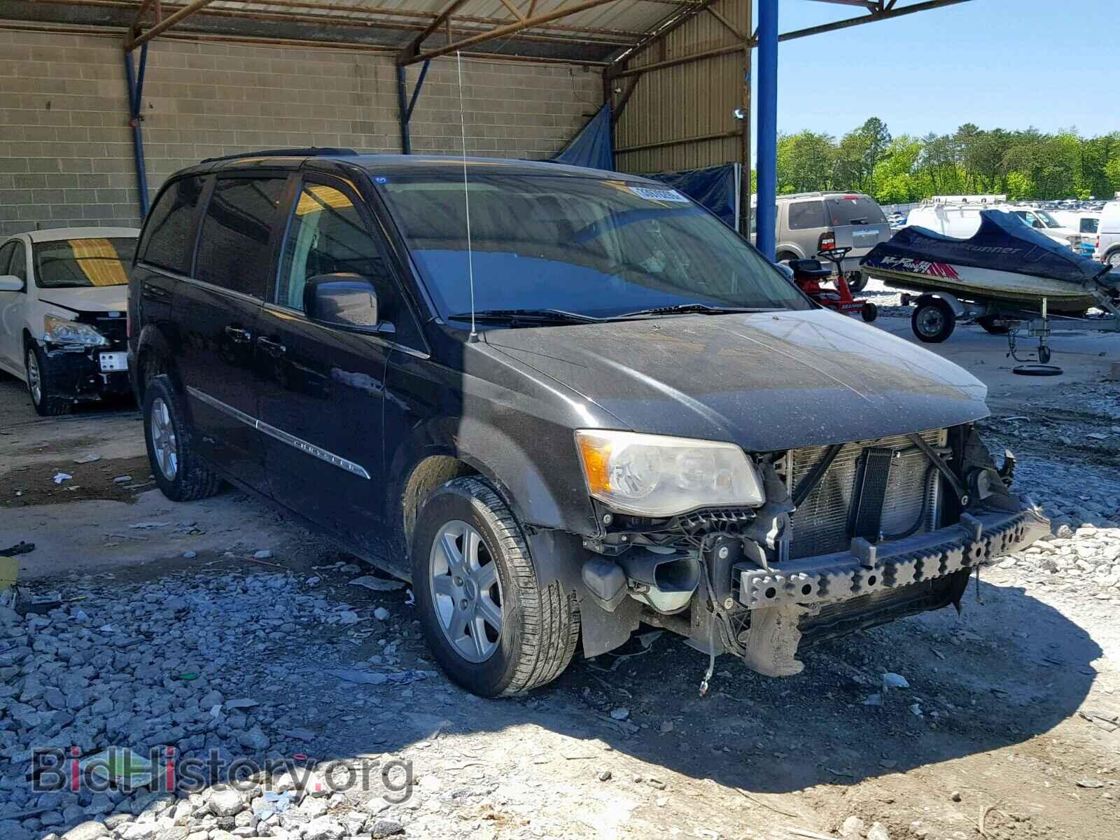 Photo 2A4RR8DG4BR679843 - CHRYSLER TOWN & COU 2011
