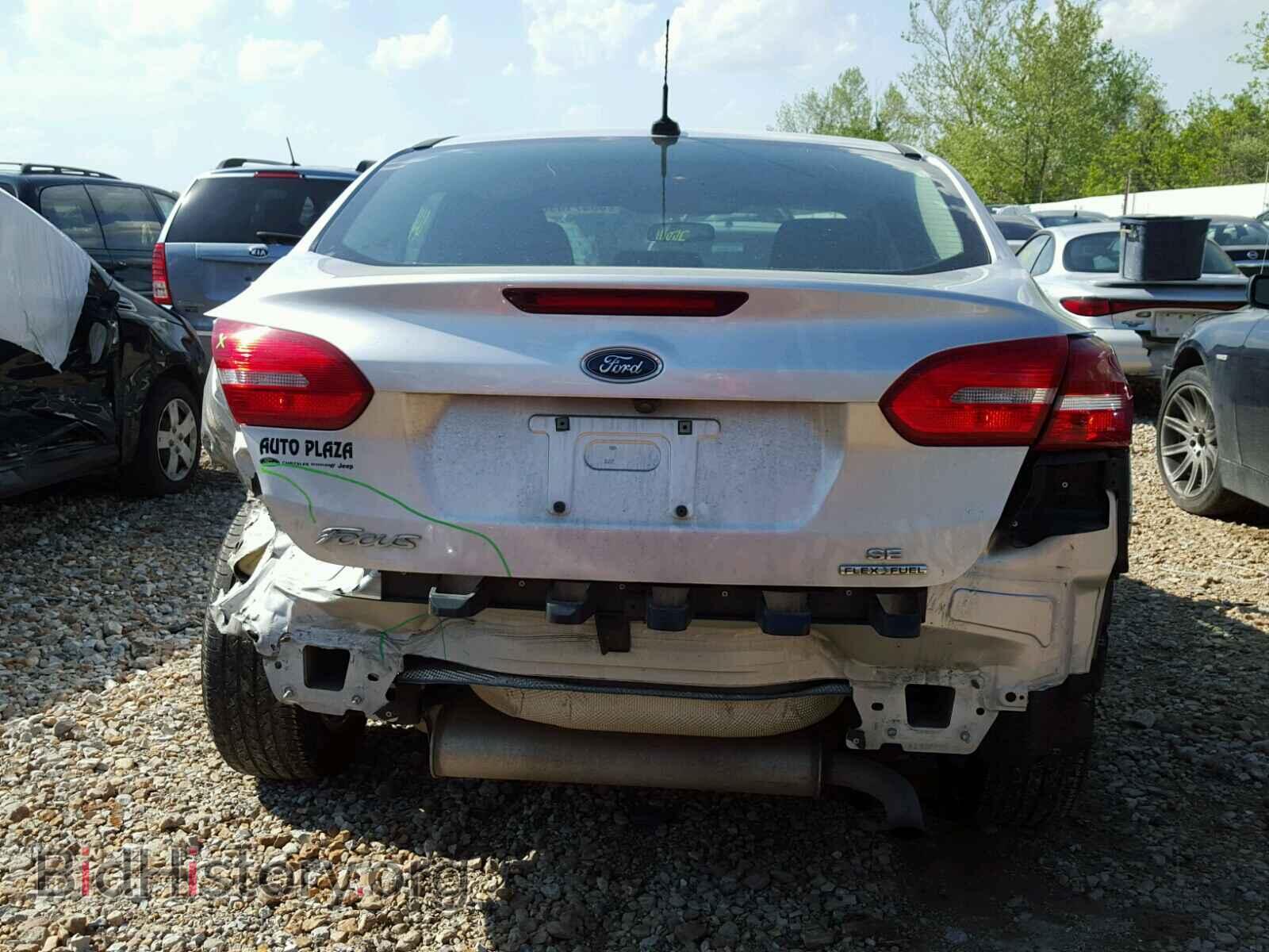 2016 FORD FOCUS - VIN: 1FADP3F27GL208866 - Фото 9