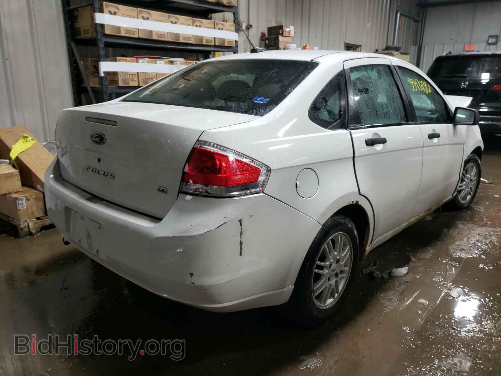 2009 FORD FOCUS - VIN: 1FAHP35N89W182437 - Фото 4