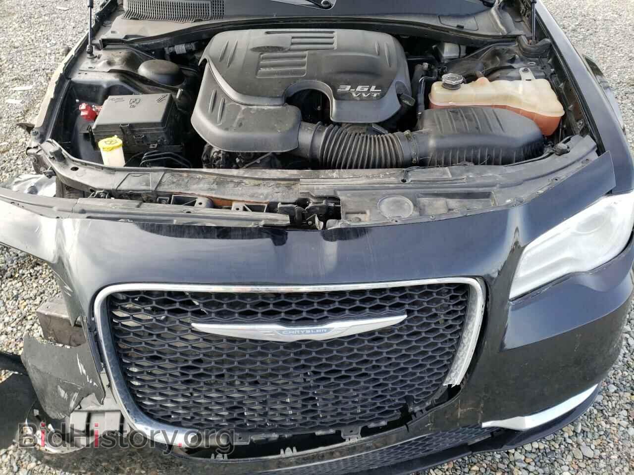 2016 CHRYSLER 300 - VIN: 2C3CCAAG5GH175523 - Фото 7
