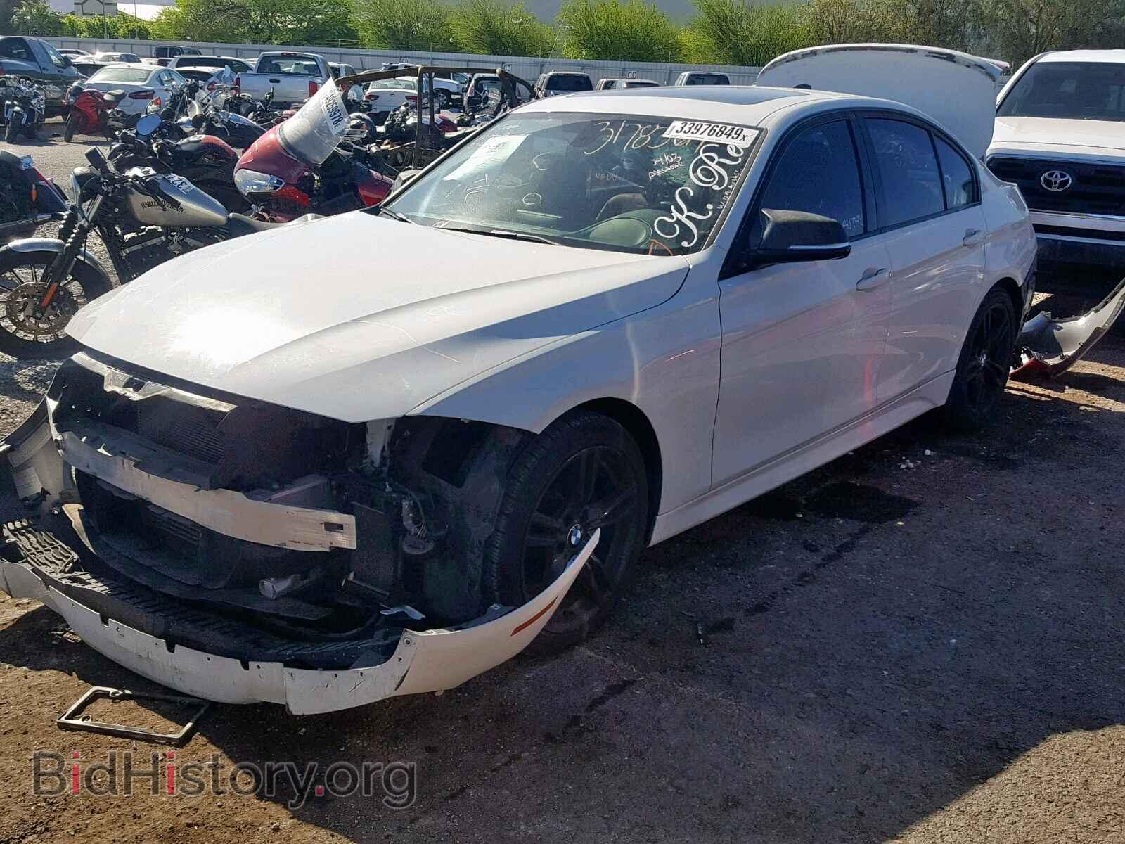 2013 BMW 328 I - VIN: WBA3A5C58DF358283 - Фото 2