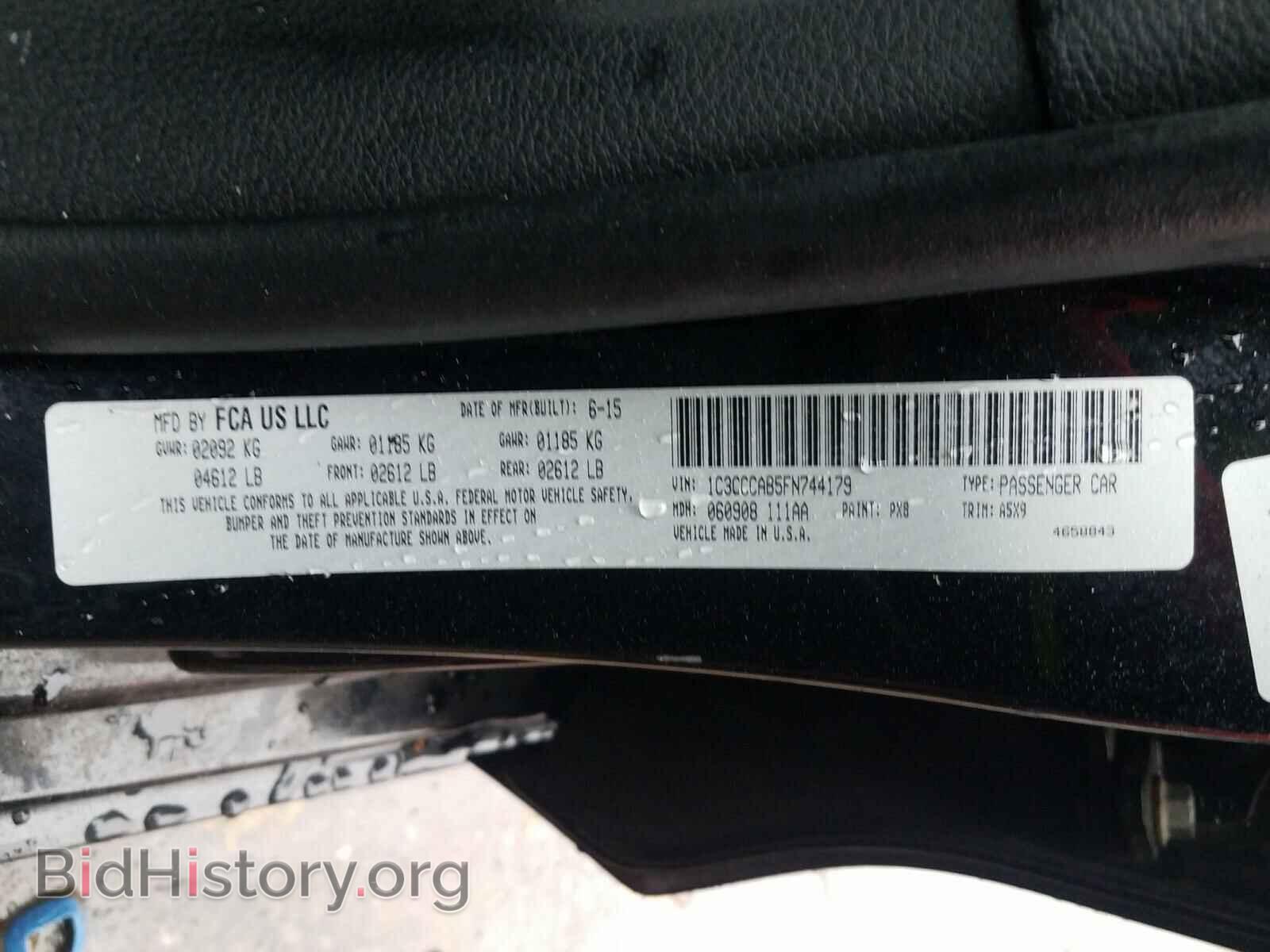 2015 CHRYSLER 200 - VIN: 1C3CCCAB5FN744179 - Фото 10