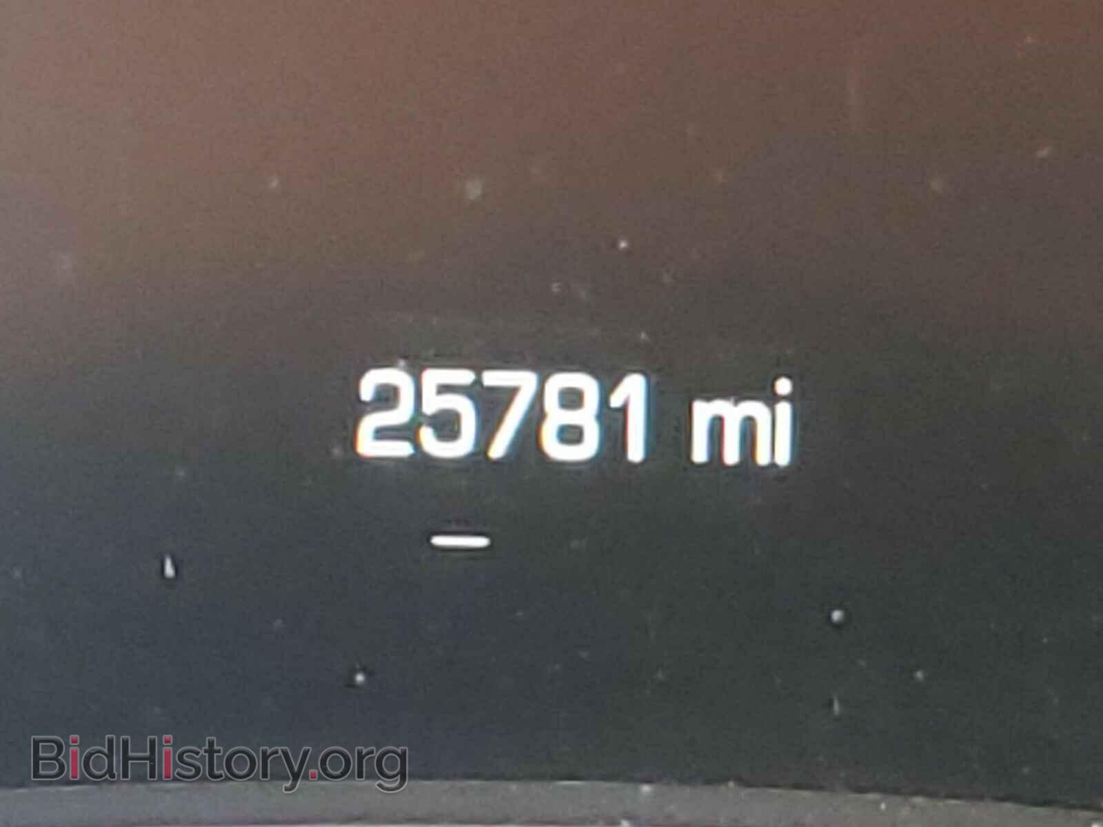 2016 CHRYSLER 300 - VIN: 2C3CCABG0GH329019 - Фото 8