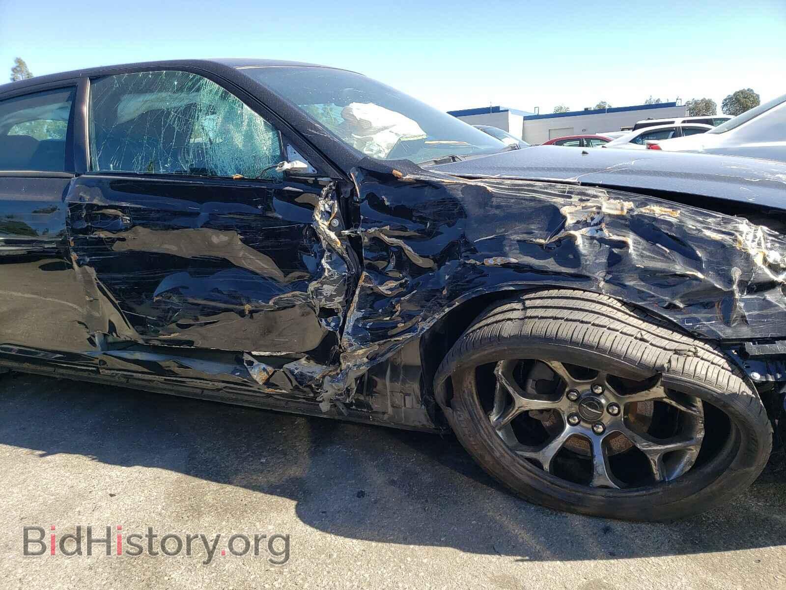 2016 CHRYSLER 300 - VIN: 2C3CCABG0GH329019 - Фото 9