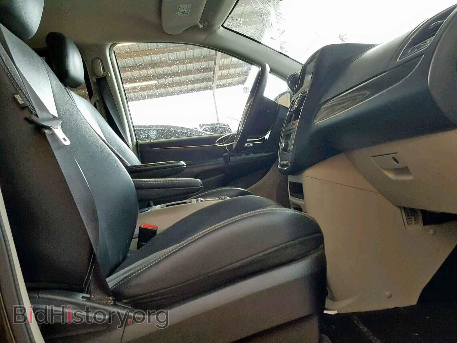 2013 CHRYSLER TOWN & COU - VIN: 2C4RC1BG6DR821713 - Фото 5