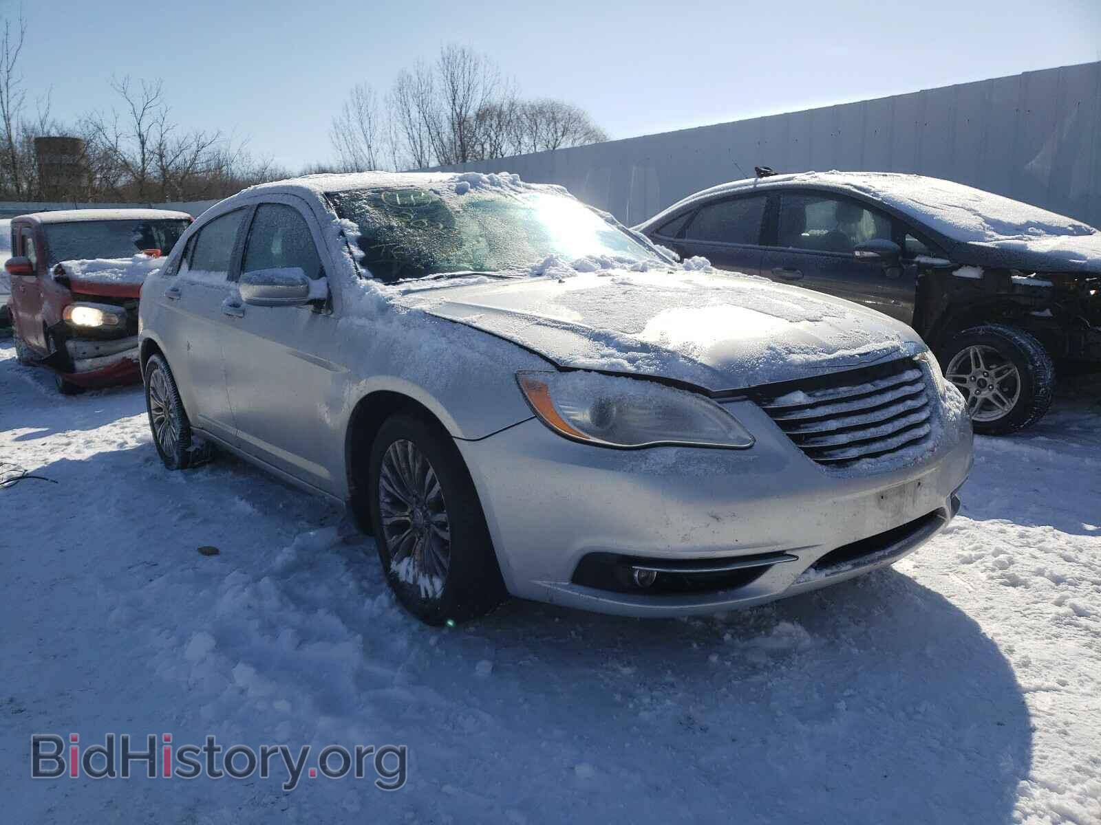 Photo 1C3BC2FB0BN580929 - CHRYSLER 200 2011