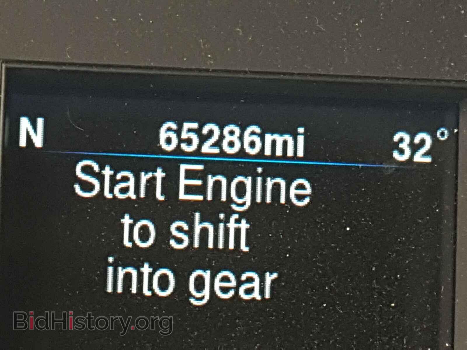 2014 CHRYSLER 300 - VIN: 2C3CCABGXEH283180 - Фото 8