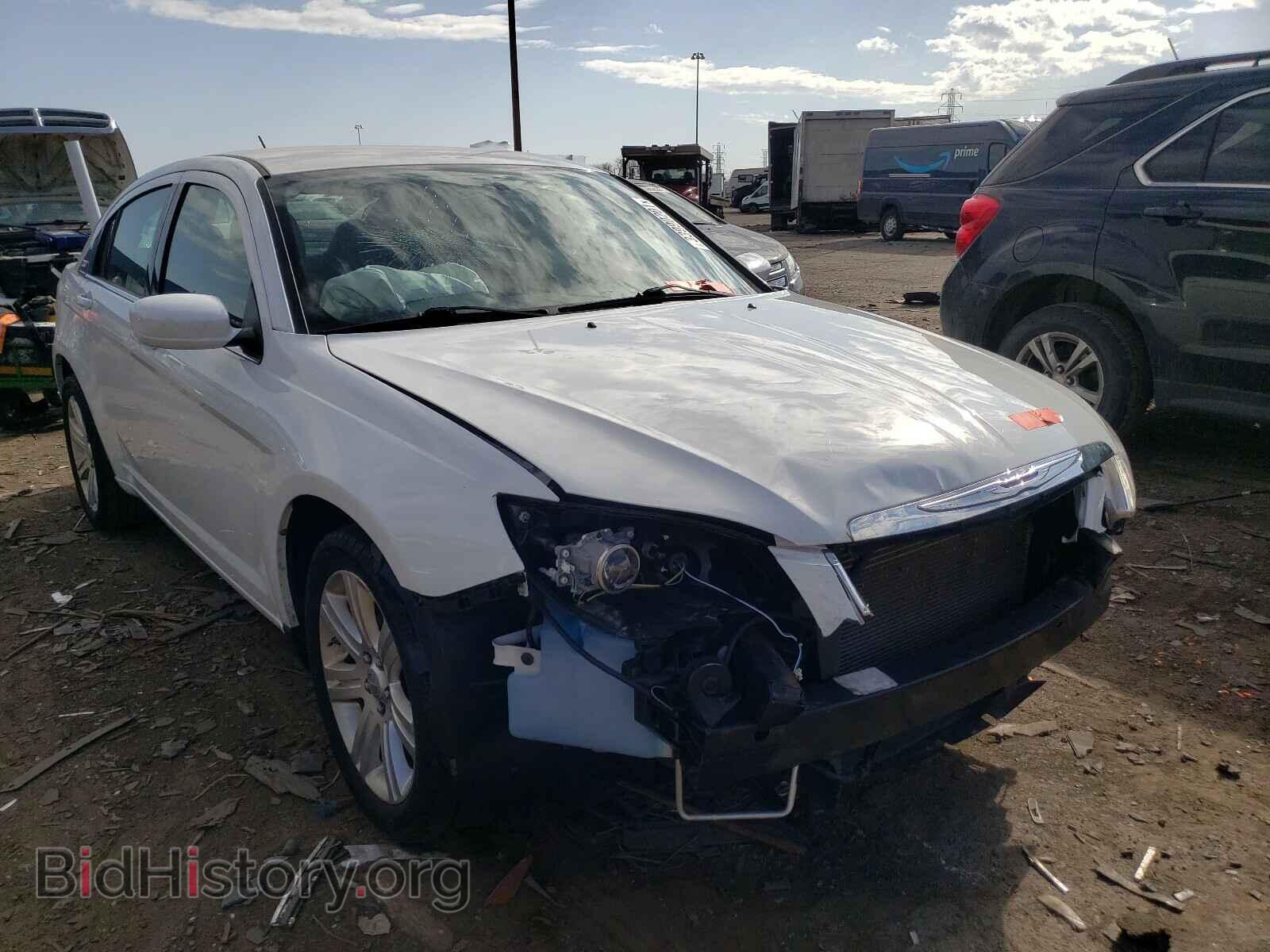 Фотография 1C3CCBBB9DN700000 - CHRYSLER 200 2013