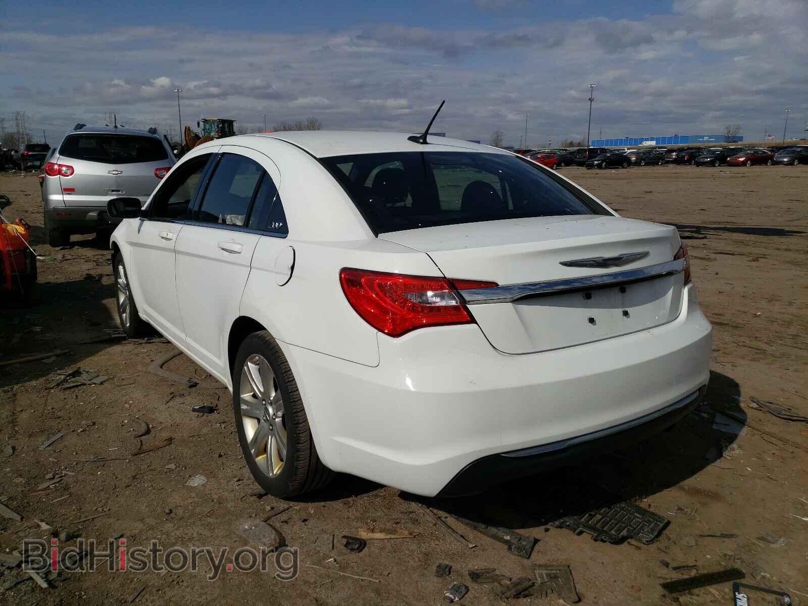 2013 CHRYSLER 200 - VIN: 1C3CCBBB9DN700000 - Фото 3