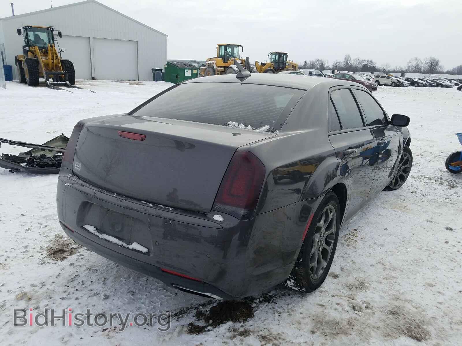2016 CHRYSLER 300 - VIN: 2C3CCAGG2GH191735 - Photo 4