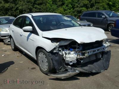 2014 Ford FOCUS FOCUS SE, white — VIN 1FADP3F21EL135863, Copart