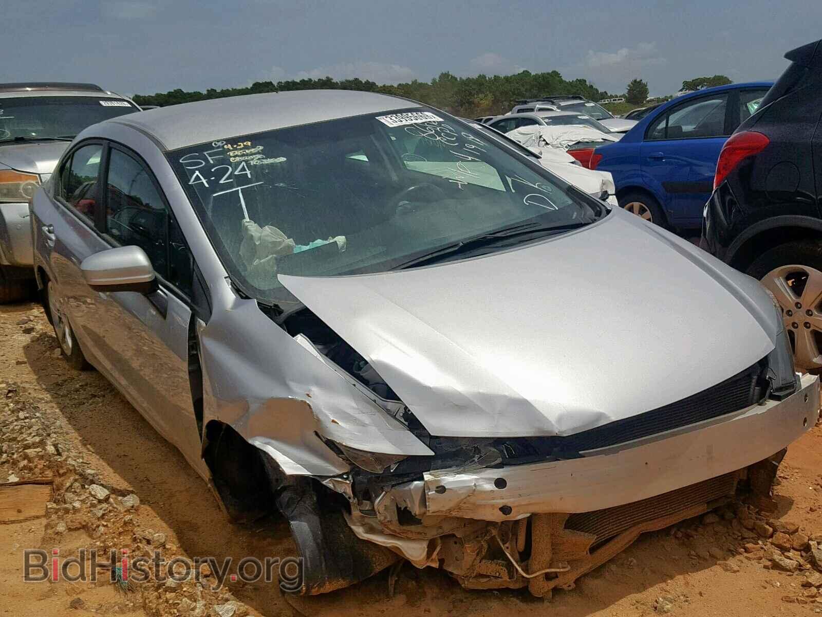 Фотография 19XFB2F54FE078686 - HONDA CIVIC LX 2015