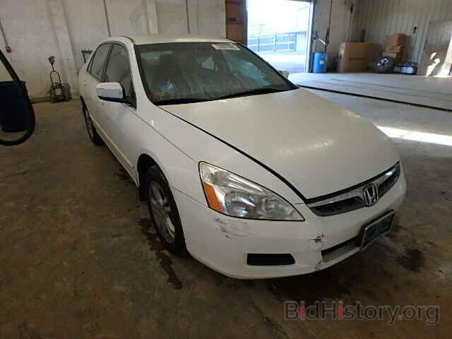 Photo 1HGCM56346A017002 - HONDA ACCORD 2006