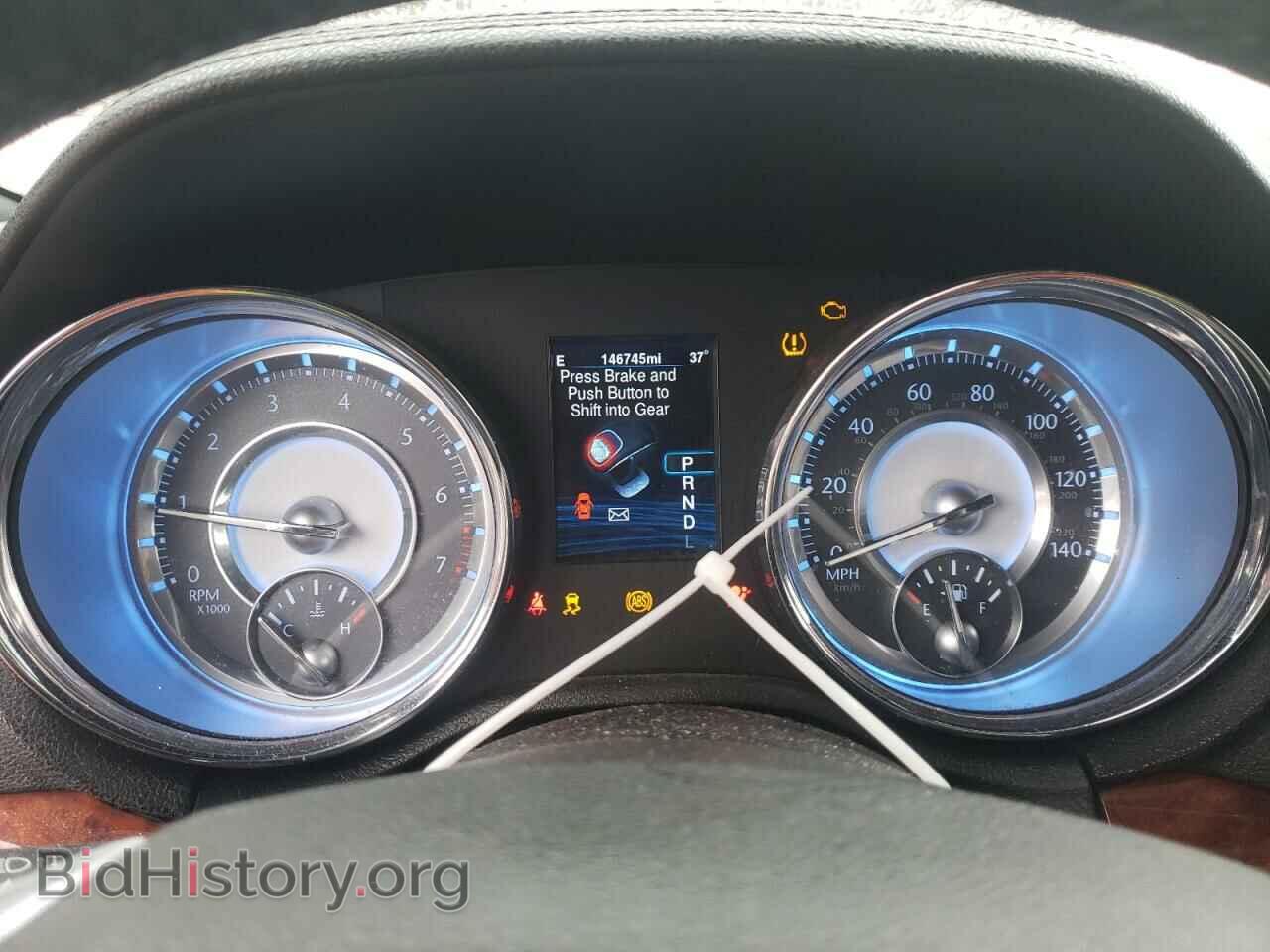 2013 CHRYSLER 300 - VIN: 2C3CCAAG2DH600269 - Фото 8