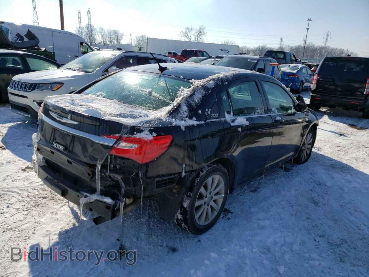 2011 CHRYSLER 200 - VIN: 1C3BC1FB1BN625239 - Фото 4
