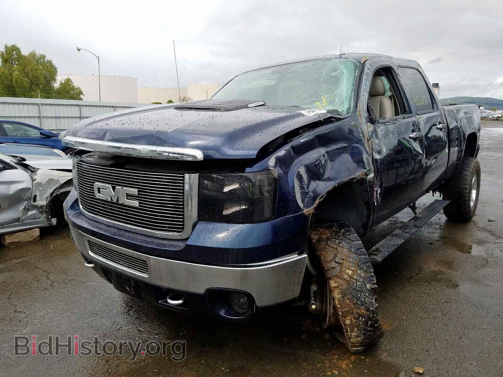 2011 GMC SIERRA - VIN: 1GT121C8XBF200969 - Фото 2