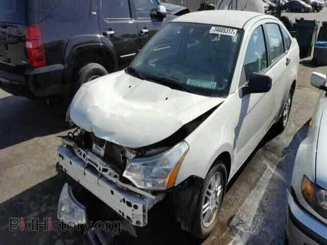 2011 FORD FOCUS - VIN: 1FAHP3FN2BW104188 - Фото 2