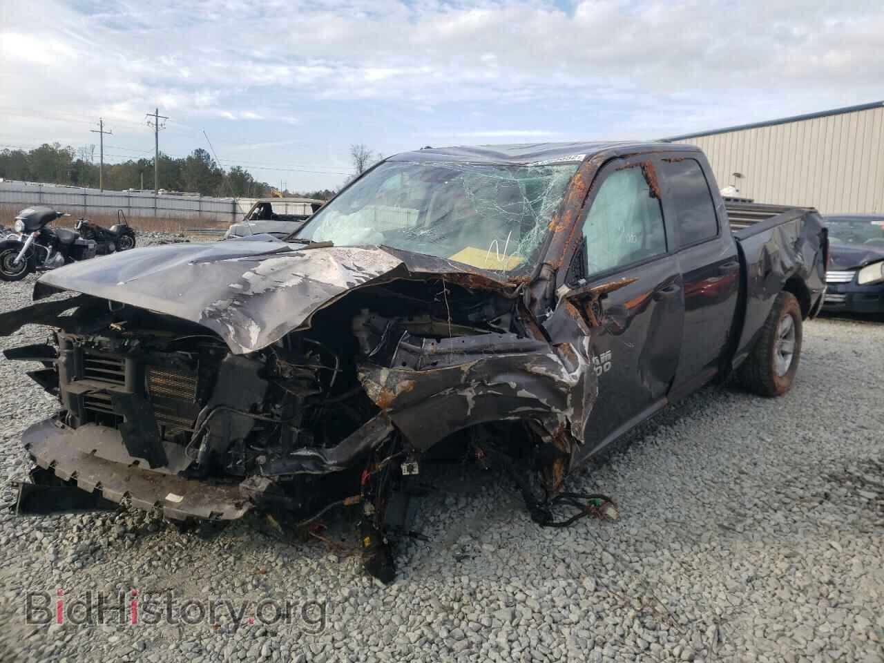 2019 RAM 1500 - VIN: 1C6RR6FT5KS528262 - Photo 2