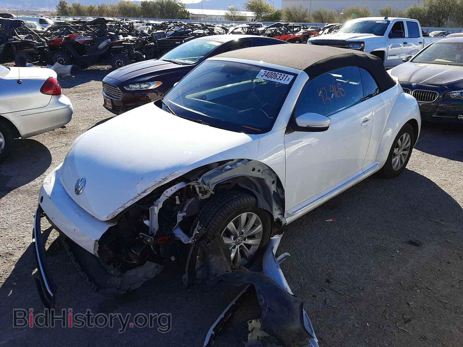 2018 VOLKSWAGEN BEETLE - VIN: 3VW5DAAT2JM510452 - Фото 2