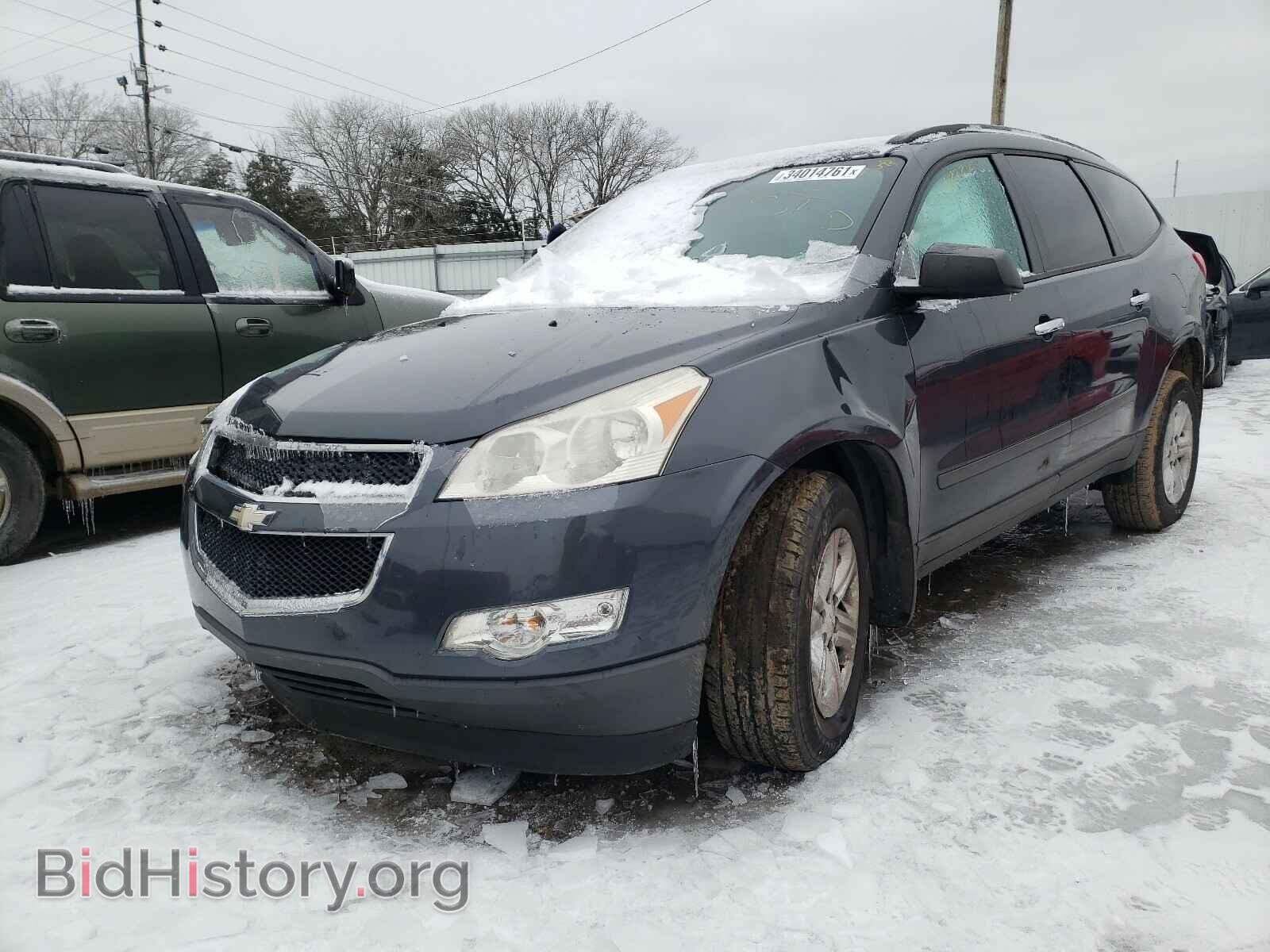 2011 CHEVROLET TRAVERSE - VIN: 1GNKREED1BJ114777 - Фото 2