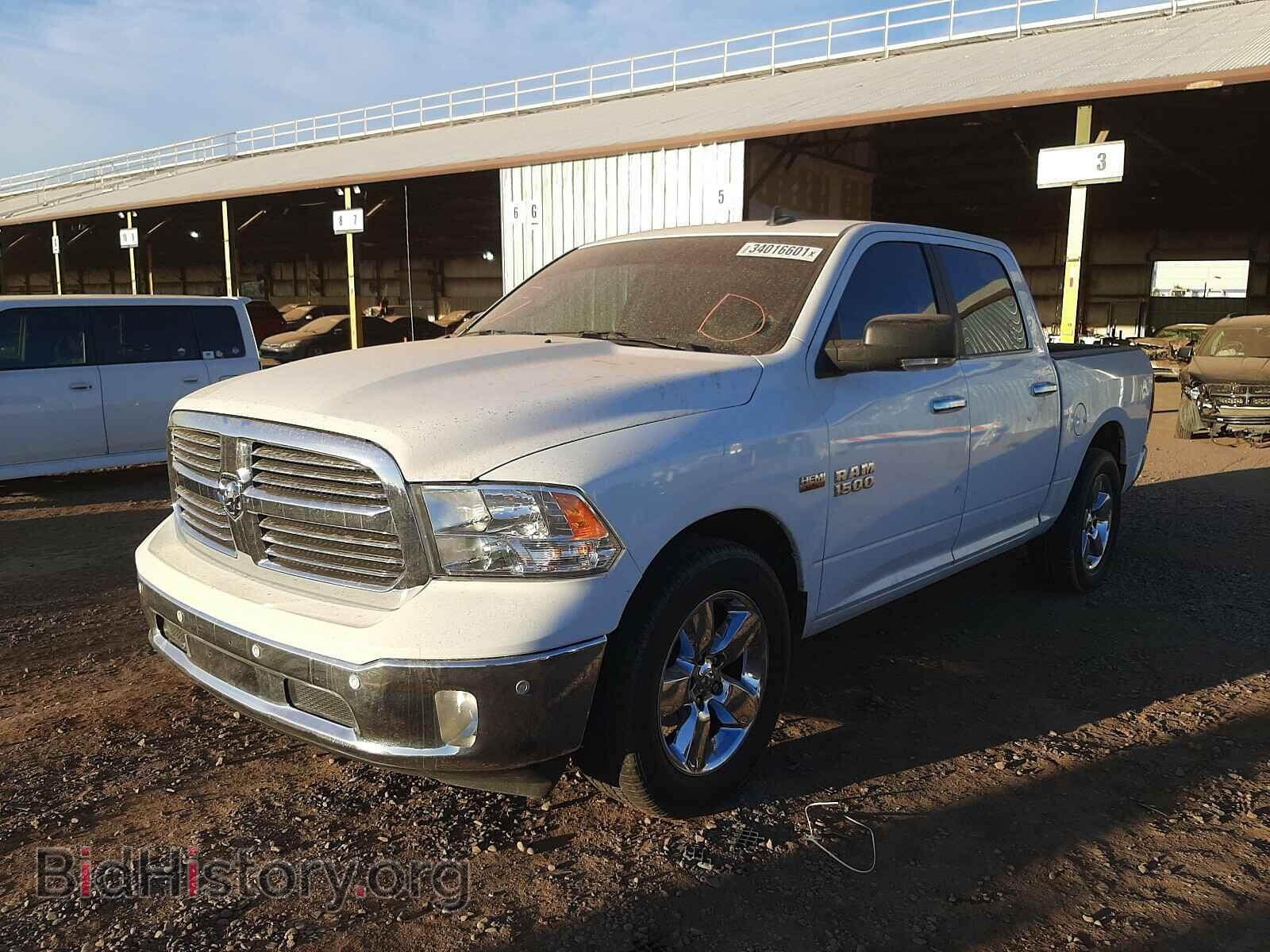 2017 RAM 1500 - VIN: 3C6RR6LT1HG783463 - Фото 2