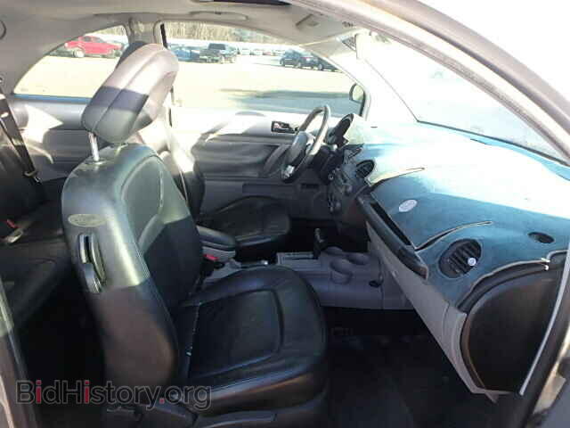 2000 VOLKSWAGEN BEETLE - VIN: 3VWCA21C1YM501564 - Фото 5