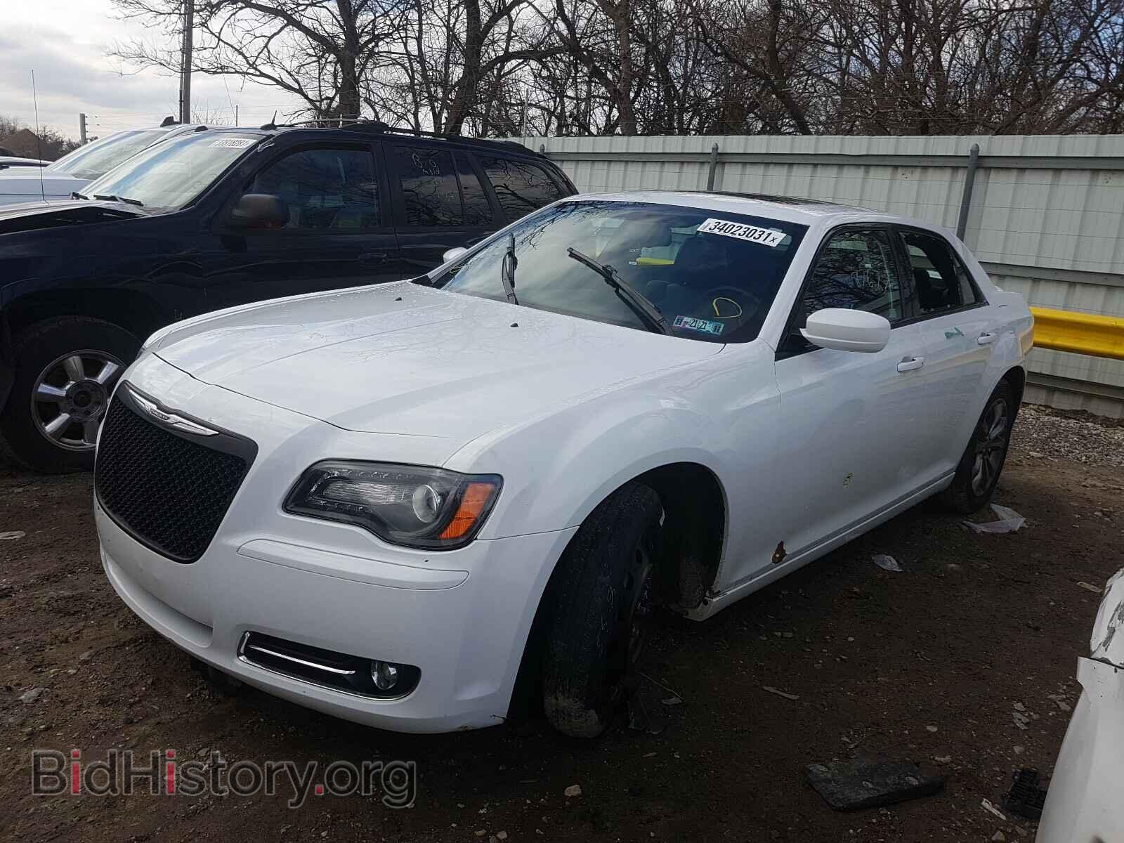2014 CHRYSLER 300 - VIN: 2C3CCAGGXEH331379 - Фото 2