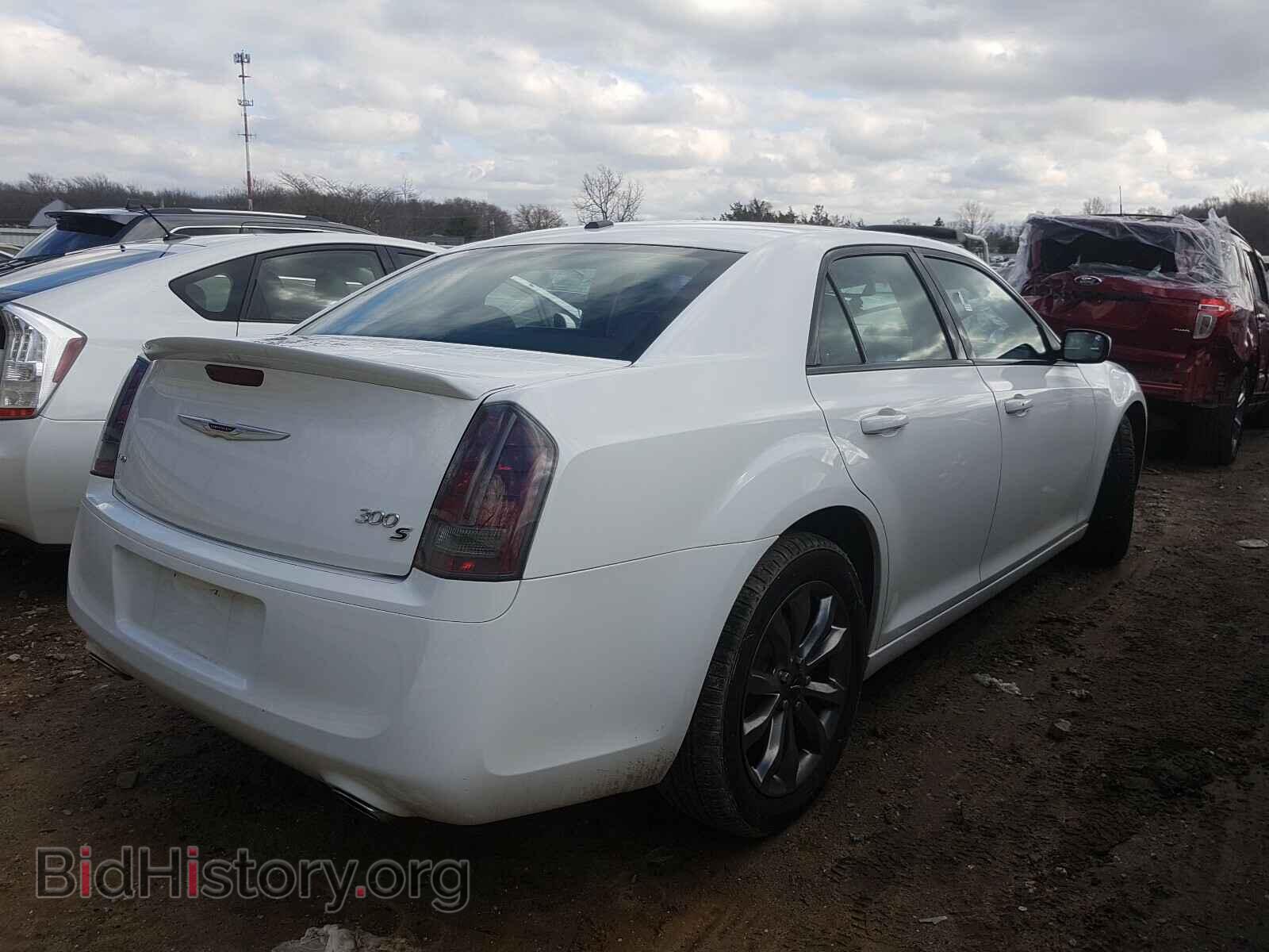 2014 CHRYSLER 300 - VIN: 2C3CCAGGXEH331379 - Фото 4