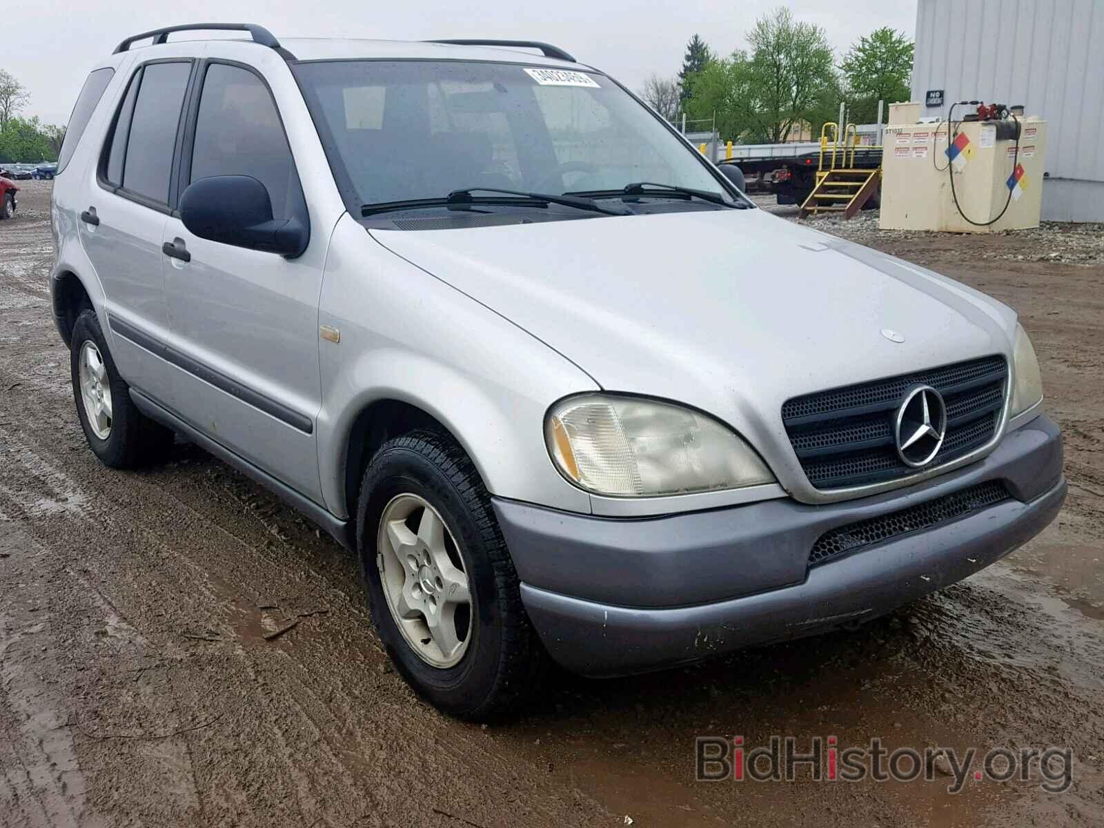 Photo 4JGAB54E8XA090127 - MERCEDES-BENZ ML 320 1999