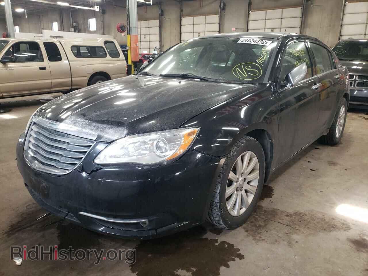 2013 CHRYSLER 200 - VIN: 1C3CCBCGXDN587944 - Photo 2