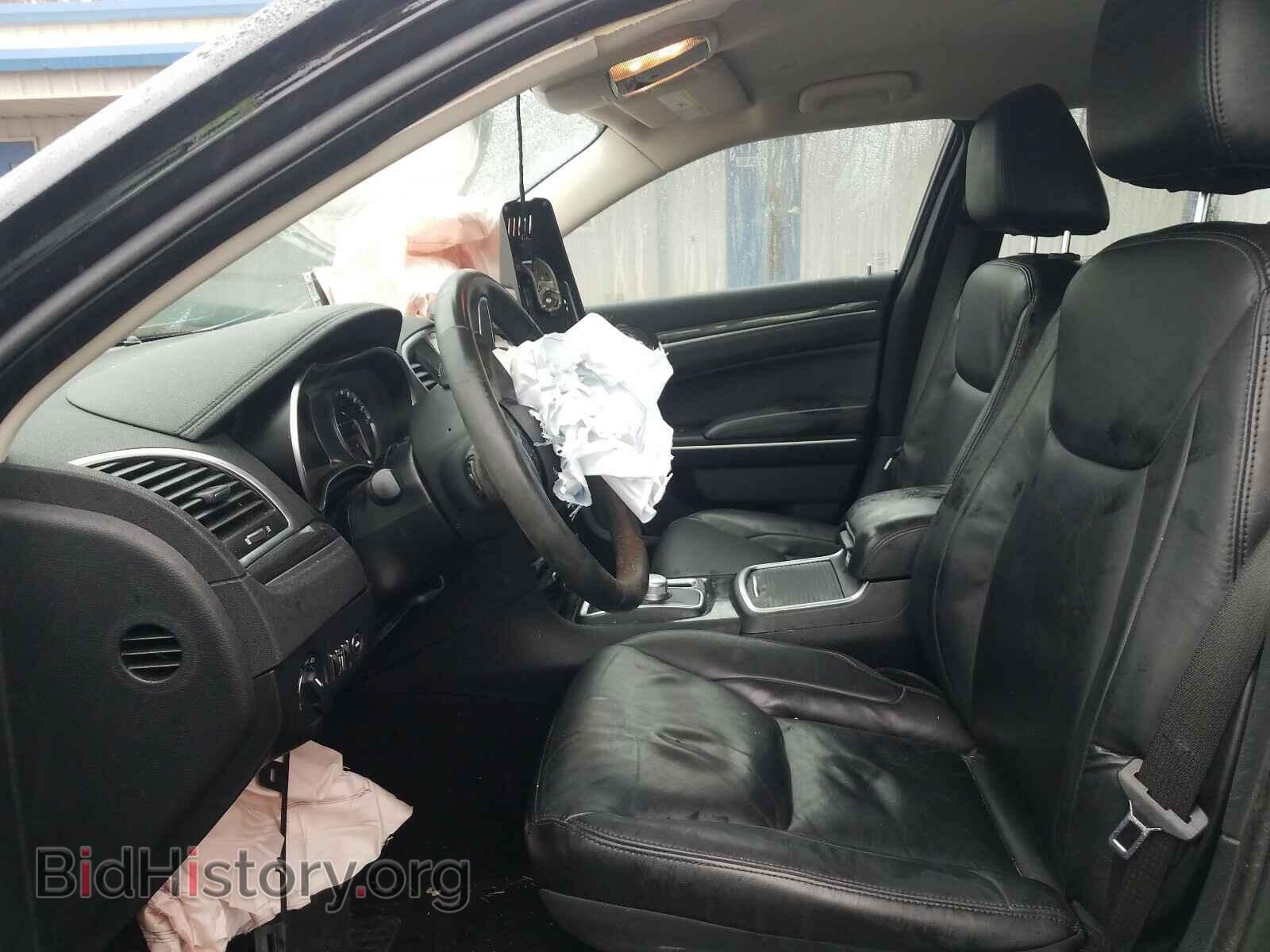 2019 CHRYSLER 300 - VIN: 2C3CCAAG8KH564780 - Фото 5