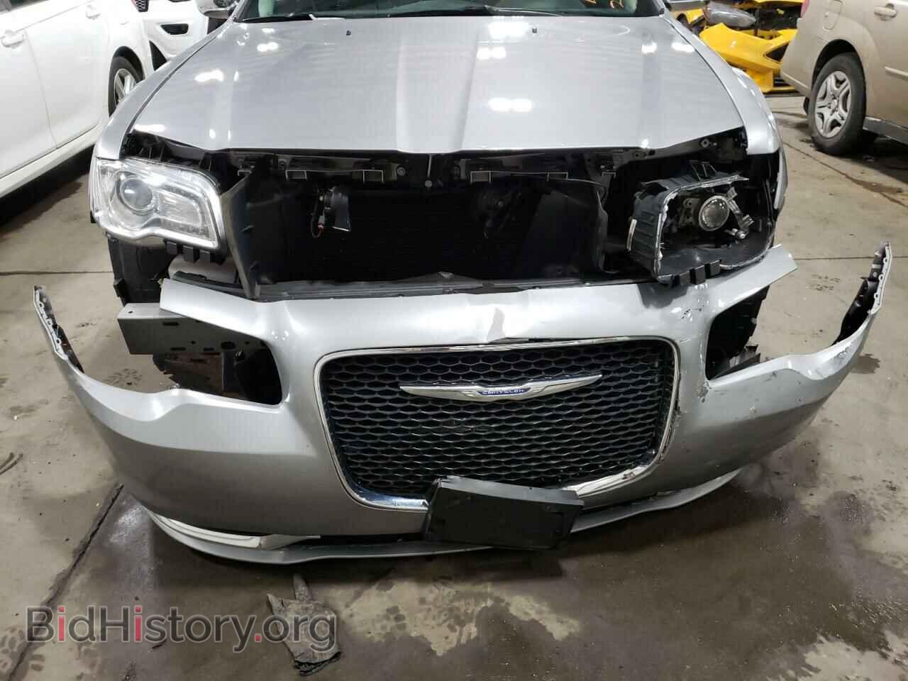 2016 CHRYSLER 300 - VIN: 2C3CCARG8GH157070 - Фото 9