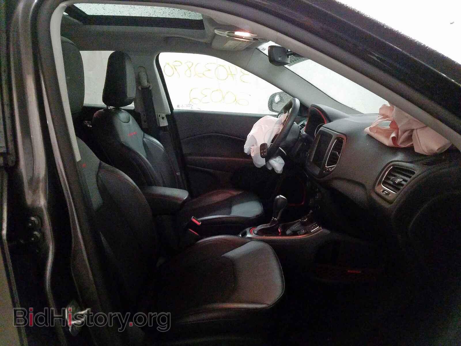 2019 JEEP COMPASS - VIN: 3C4NJDDB8KT704538 - Фото 5