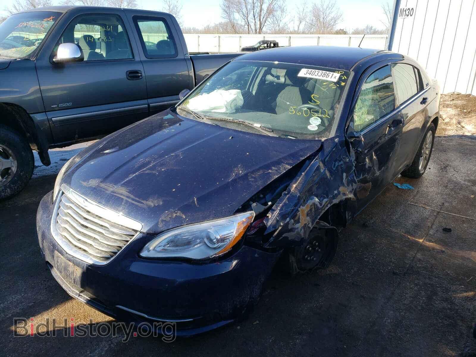 2013 CHRYSLER 200 - VIN: 1C3CCBAB1DN560512 - Фото 2