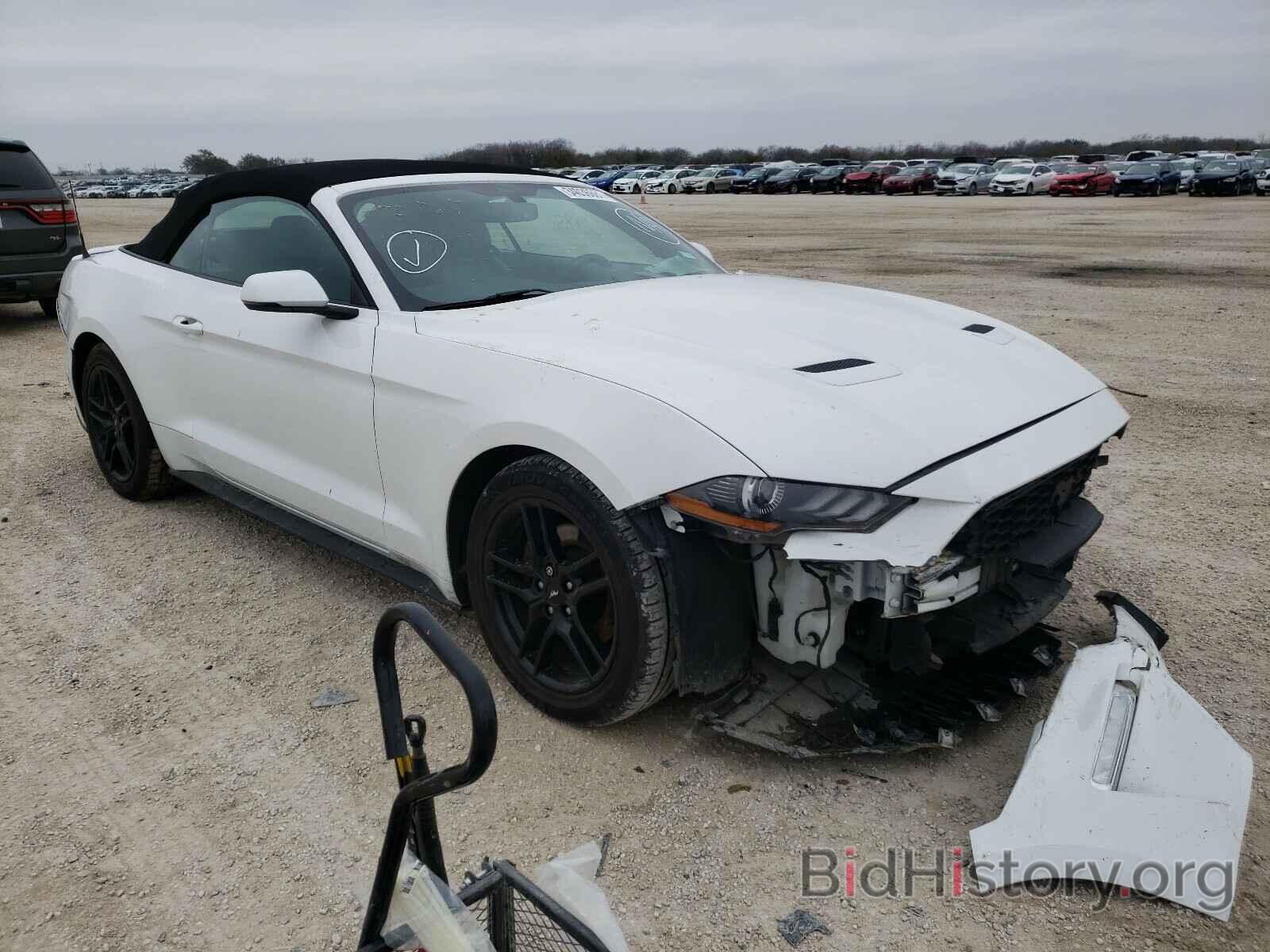 Photo 1FATP8UH2J5111344 - FORD MUSTANG 2018