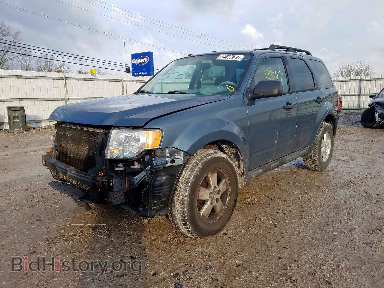 2011 FORD ESCAPE - VIN: 1FMCU0D75BKB11820 - Фото 2