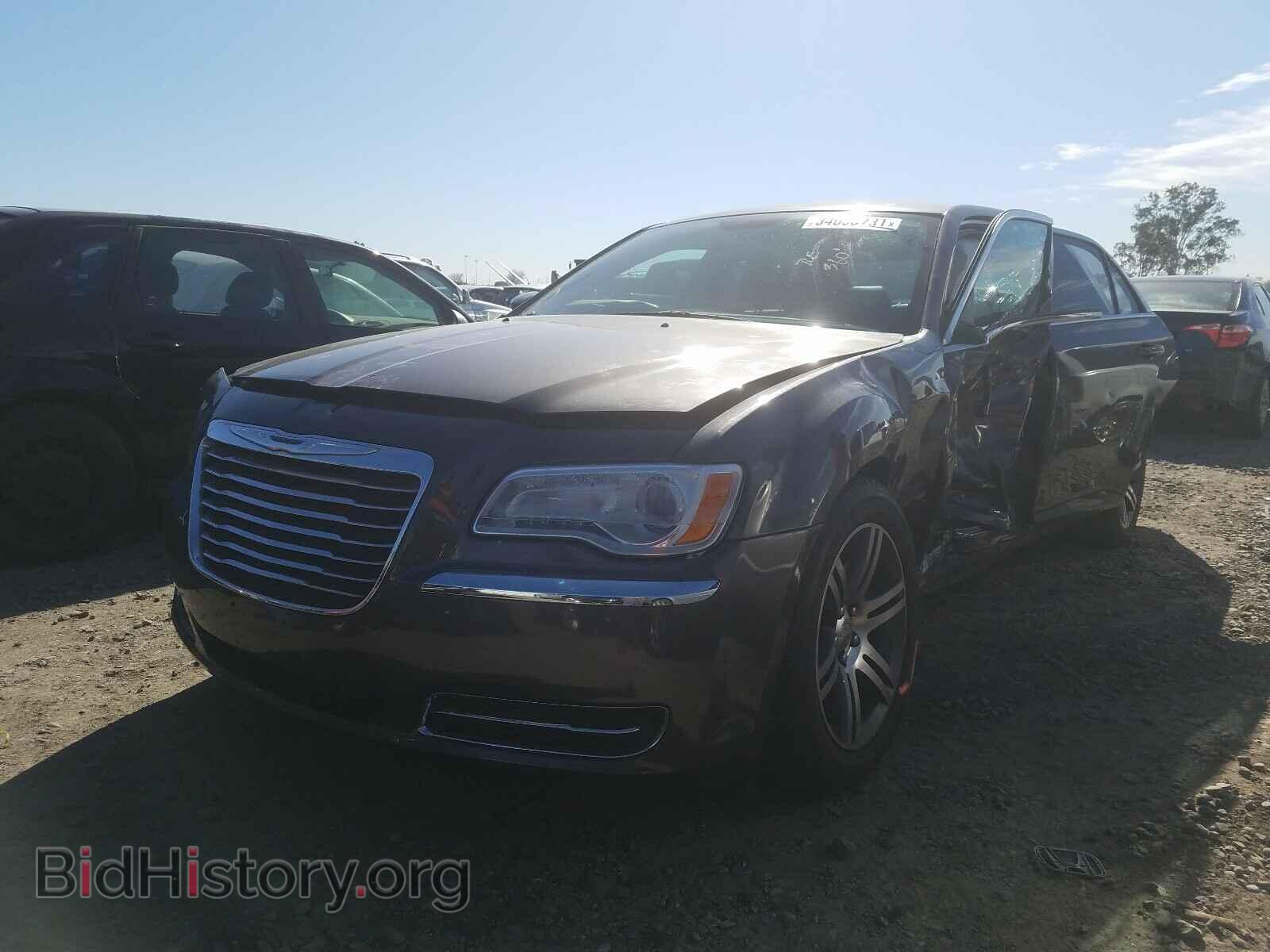 2014 CHRYSLER 300 - VIN: 2C3CCAAG3EH199980 - Фото 2