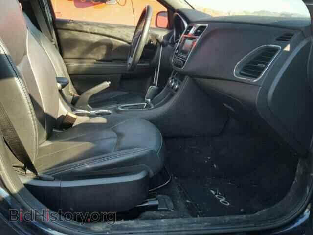 2011 Chrysler 200 (VIN 1C3BC2FGXBN542393) — photo 5 of 10