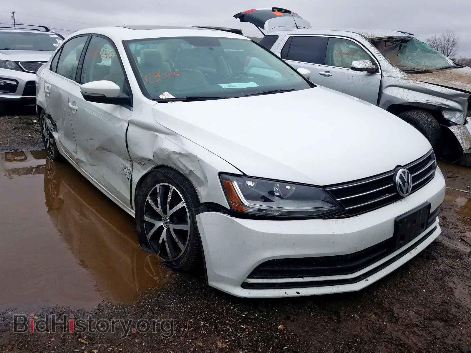 Фотография 3VWDB7AJ2HM362770 - VOLKSWAGEN JETTA 2017