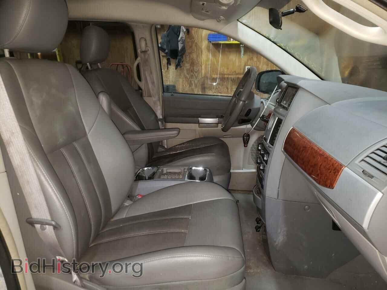 2008 CHRYSLER MINIVAN - VIN: 2A8HR54P38R800525 - Фото 5